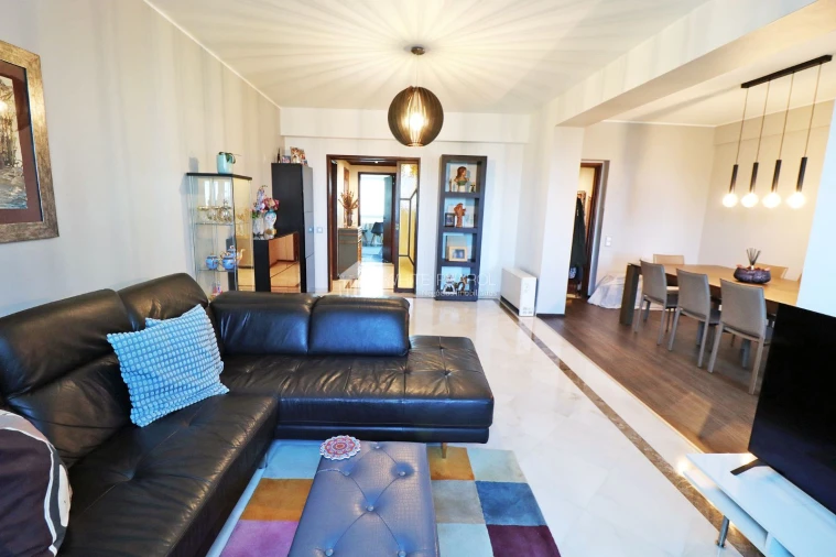 Apartamento T3 para Venda em Algés, Linda-A-Velha e Cruz Quebrada-Dafundo Foto 10