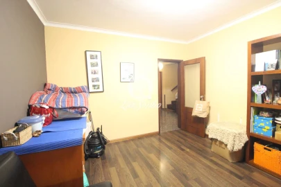 Moradia T4 para Venda em Baguim do Monte (Rio Tinto)