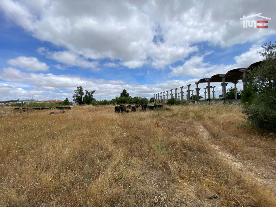 Terreno P/ Prédio para Venda em Pinhal Novo Foto 7