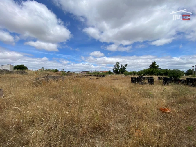 Terreno P/ Prédio para Venda em Pinhal Novo Foto 9
