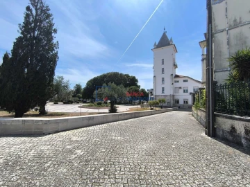 Armazém para Venda em Alcanena e Vila Moreira