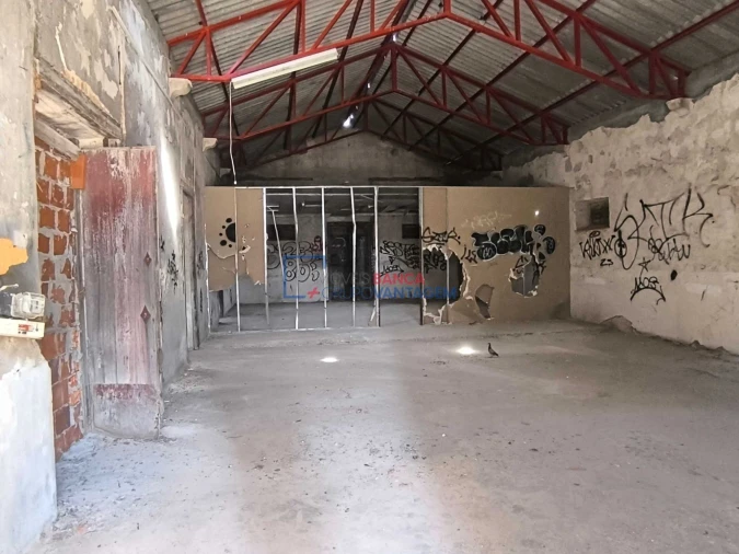Armazém para Venda em Alcanena e Vila Moreira Foto 3