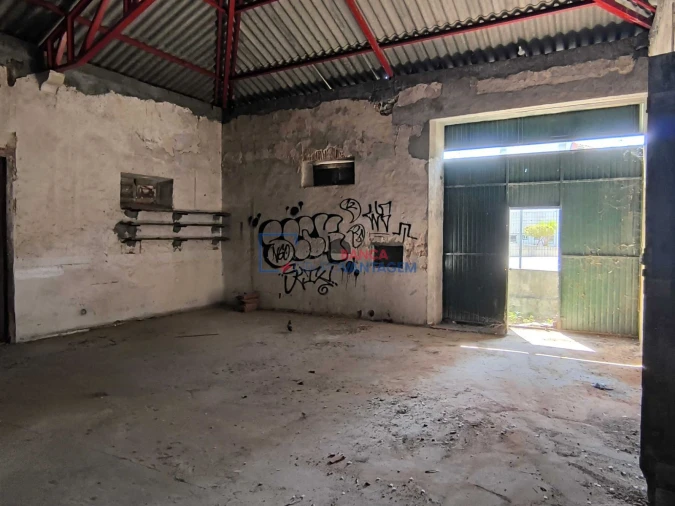 Armazém para Venda em Alcanena e Vila Moreira Foto 7