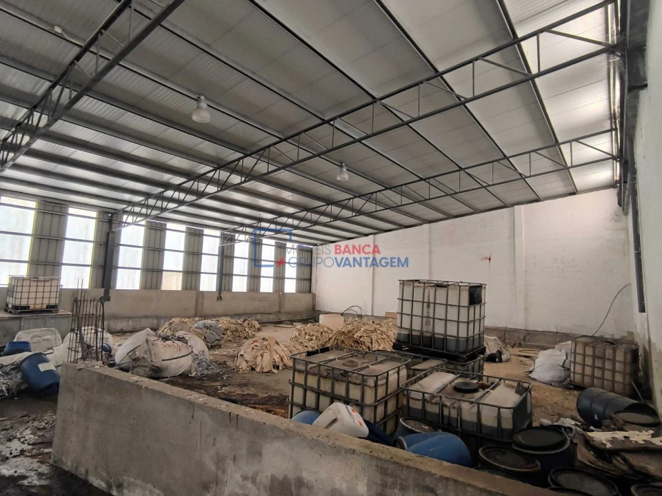 Armazém para Venda em Alcanena e Vila Moreira Foto 25