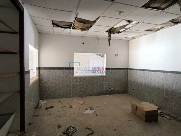 Armazém para Venda em Alcanena e Vila Moreira