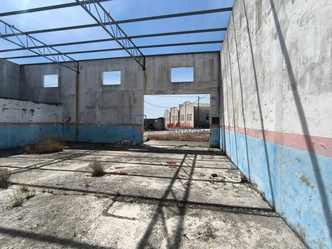 Armazém para Venda em Alcanena e Vila Moreira Foto 3