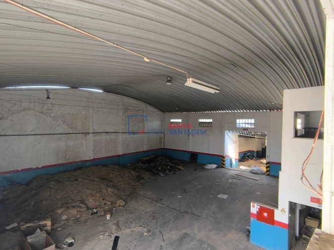 Armazém para Venda em Alcanena e Vila Moreira Foto 10