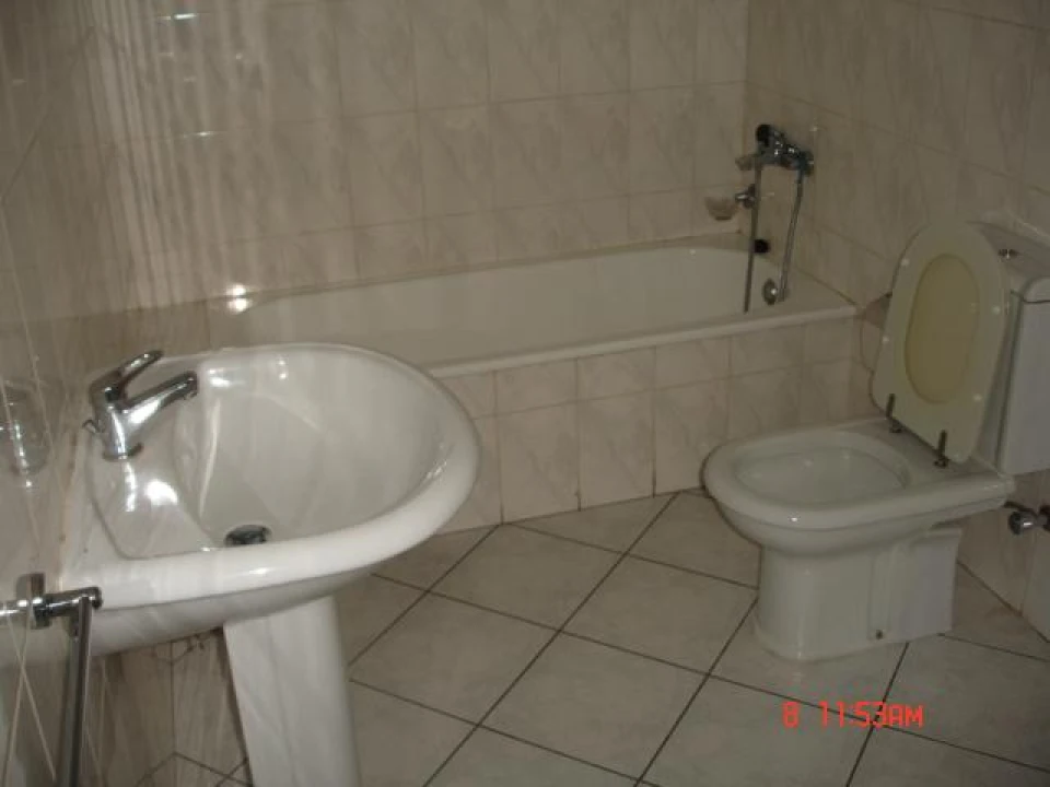 Apartamento T3 para Arrendamento em Vila Verde e Barbudo Foto 4