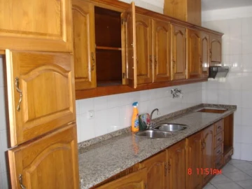 Apartamento T3 para Arrendamento em Vila Verde e Barbudo