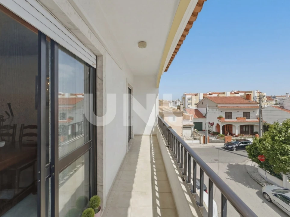 Apartamento T3 para Venda em Carregado e Cadafais Foto 6