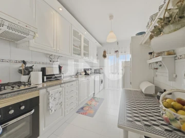 Apartamento T3 para Venda em Carregado e Cadafais