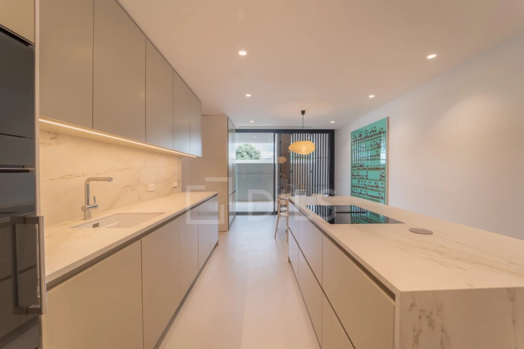 Apartamento T4 para Venda em Aldoar, Foz do Douro e Nevogilde Foto 18