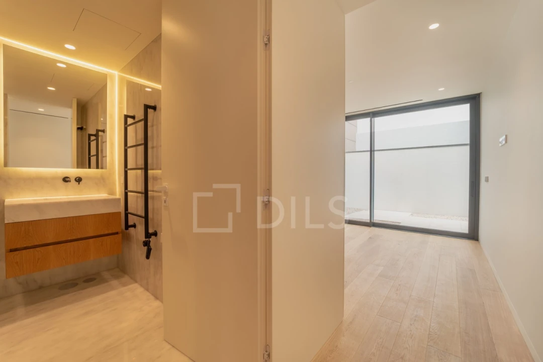 Apartamento T4 para Venda em Aldoar, Foz do Douro e Nevogilde Foto 28