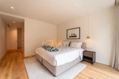 Apartamento T4 para Venda em Aldoar, Foz do Douro e Nevogilde