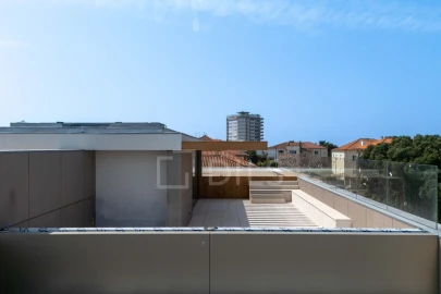 Apartamento T4 para Venda em Aldoar, Foz do Douro e Nevogilde
