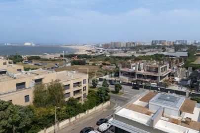 Apartamento T4 para Venda em Aldoar, Foz do Douro e Nevogilde
