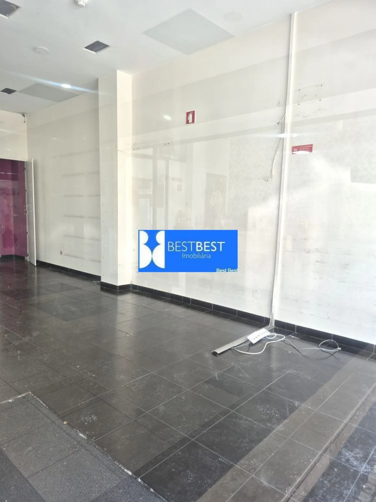 Loja para Arrendamento em Bougado (São Martinho e Santiago) Foto 6