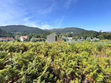 Terreno para Venda em Reboreda e Nogueira