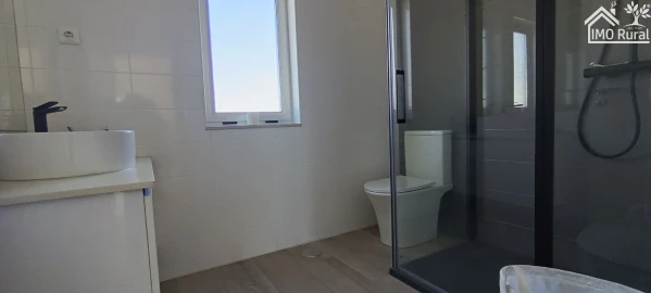Moradia T3 para Venda em Abitureiras