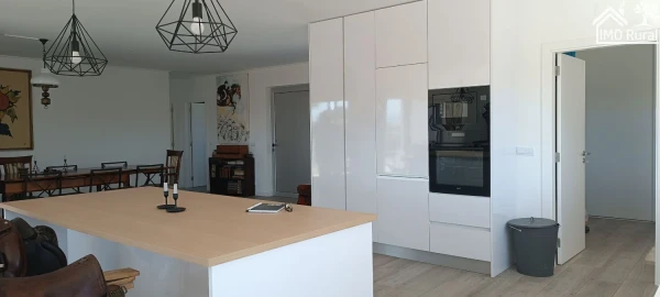Moradia T3 para Venda em Abitureiras