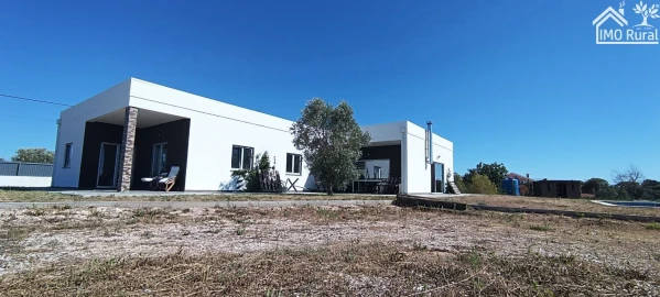 Moradia T3 para Venda em Abitureiras
