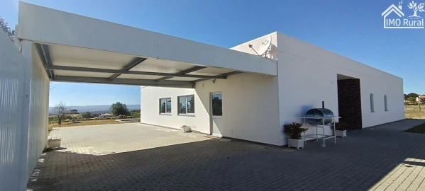 Moradia T3 para Venda em Abitureiras