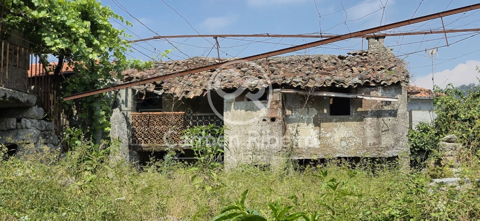 Moradia T4 para Venda em Moreira do Rei e Várzea Cova Foto 1