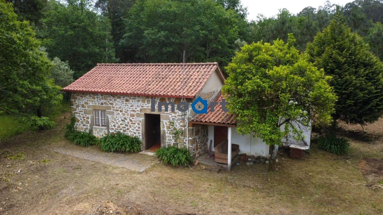 Moradia T2 para Venda em Fornelos e Queijada Foto 20