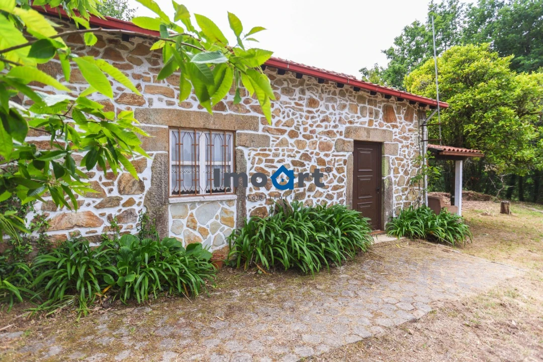 Moradia T2 para Venda em Fornelos e Queijada Foto 23