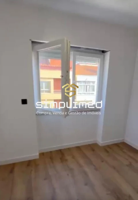 Apartamento T2 para Venda em Alto do Seixalinho, Santo André e Verderena