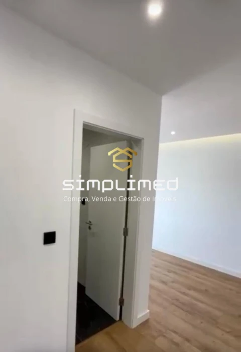 Apartamento T2 para Venda em Alto do Seixalinho, Santo André e Verderena