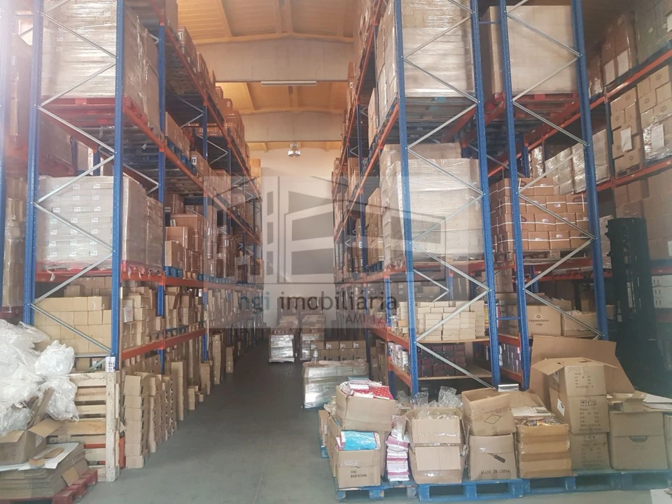 Loja para Venda em Vialonga Foto 1
