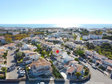 Moradia T5 para Venda em Albufeira e Olhos de Água