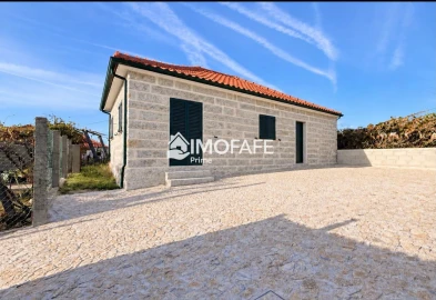 Moradia T2 para Venda em Regadas