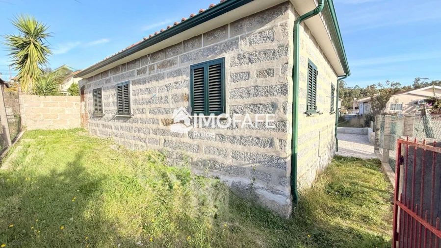 Moradia T2 para Venda em Regadas Foto 15