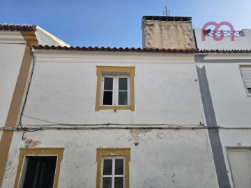 Moradia T1 para Venda em Nossa Senhora da Conceição e São Bartolomeu