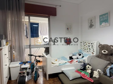 Apartamento T3 para Venda em Faro (Sé e São Pedro)
