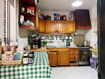 Apartamento T3 para Venda em Faro (Sé e São Pedro)