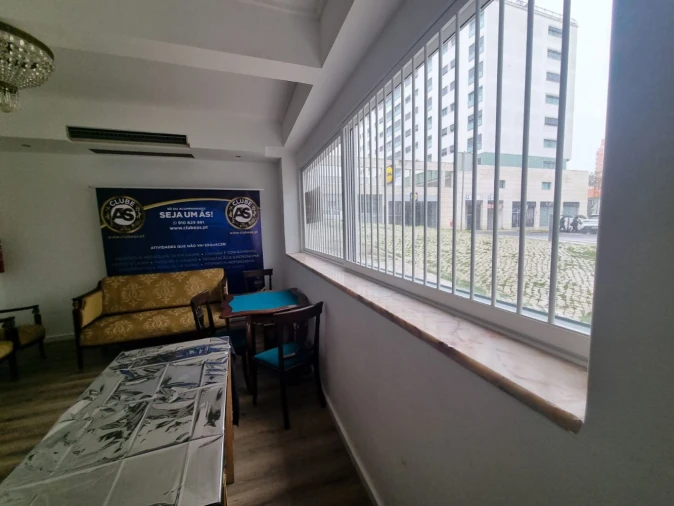 Loja para Venda em Benfica Foto 3
