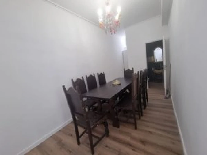 Apartamento T1 para Venda em Benfica Foto 3