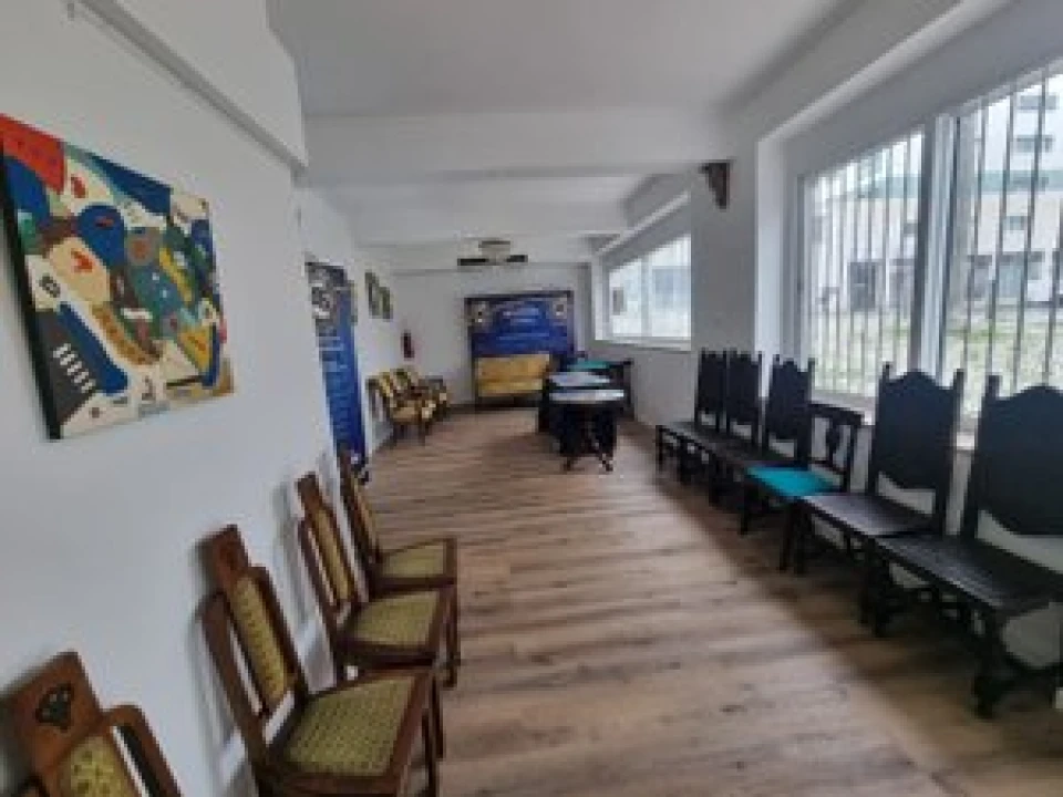 Apartamento T1 para Venda em Benfica Foto 2