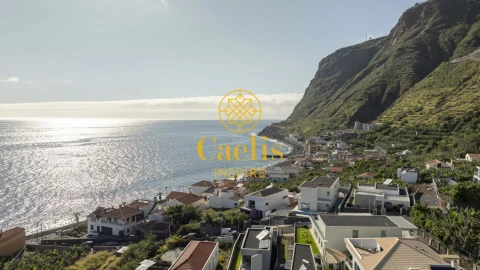 Moradia T3 para Venda em Paul do Mar