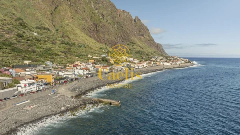 Moradia T3 para Venda em Paul do Mar