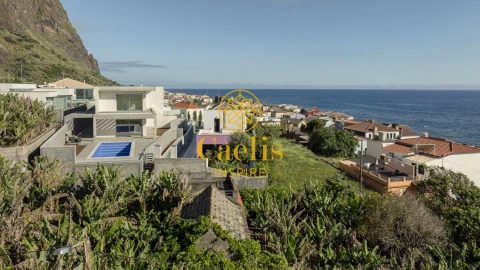 Moradia T3 para Venda em Paul do Mar