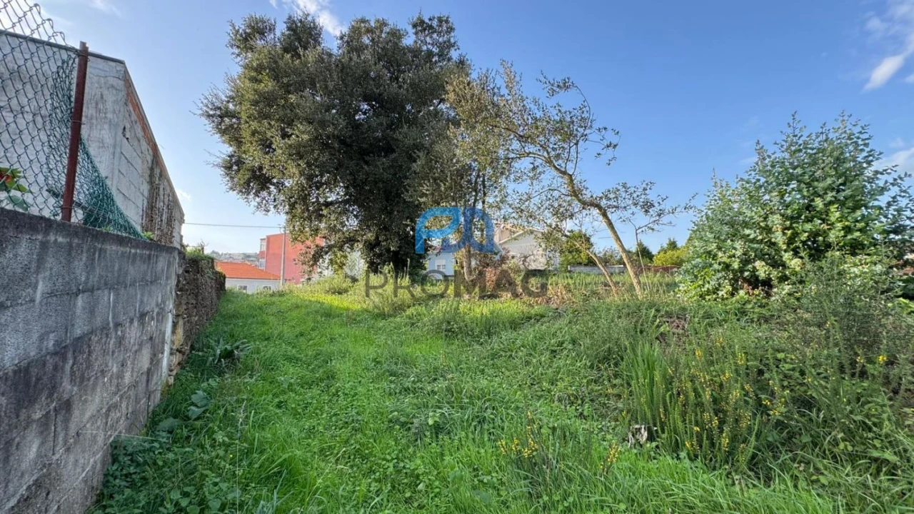Terreno para Venda em Fânzeres e São Pedro da Cova Foto 13