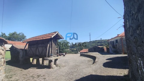 Moradia T1 para Venda em Felgueiras e Feirão