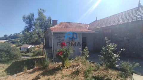 Moradia T1 para Venda em Felgueiras e Feirão