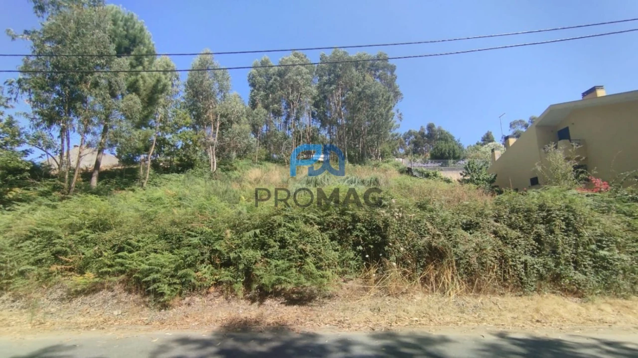 Terreno para Venda em Pedroso e Seixezelo Foto 1