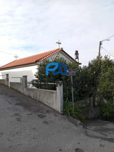 Moradia T2 para Venda em São João de Fontoura