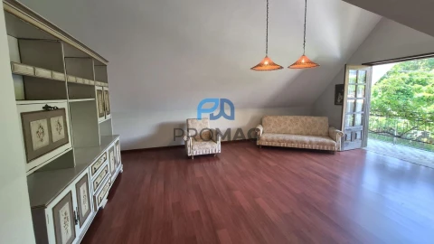 Moradia T6 para Venda em Resende